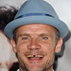 Flea به عنوان Bob Levine