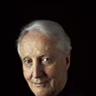 Hugh Fraser به عنوان Bennett