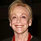 Lorraine Gary به عنوان Ellen Brody