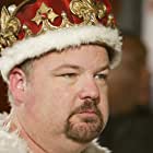 Kyle Gass به عنوان KG Shaw