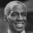 Robert Guillaume به عنوان Dr. Bennett (senior)