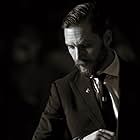 Tom Hardy به عنوان Johnny