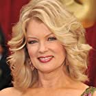 Mary Hart به عنوان EntertainMutt Tonight Host