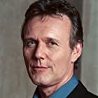 Anthony Head به عنوان Uther Pendragon