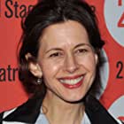 Jessica Hecht به عنوان Sonya Barzel