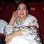 Farida Jalal به عنوان Amma (Lalita's Grandmother)