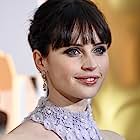 Felicity Jones به عنوان Anna