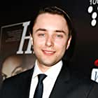 Vincent Kartheiser به عنوان Ted Patterson