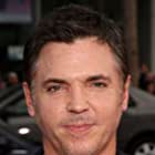 Nicholas Lea به عنوان Dan Kingston