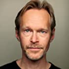 Steven Mackintosh به عنوان Stanley