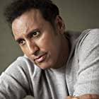 Aasif Mandvi به عنوان Doctor