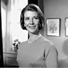 Lois Maxwell به عنوان Moneypenny