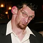 Matthew McGrory به عنوان Karl the Giant