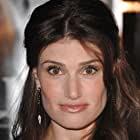 Idina Menzel به عنوان Dinah Ratner