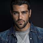 Jesse Metcalfe به عنوان Luke Graves