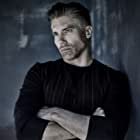 Anson Mount به عنوان Coach Milkens