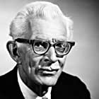 Alan Napier به عنوان Sir Pellinore