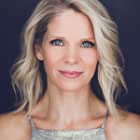 Kelli O'Hara به عنوان Aurora Fane