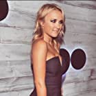 Emily Osment به عنوان Taylor Hillridge