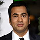 Kal Penn به عنوان Shaan Tripathi