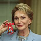 Siân Phillips به عنوان 