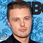 Michael Pitt به عنوان Kevin Cash