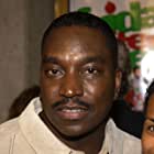 Clifton Powell به عنوان Reverend Jeremiah Holt