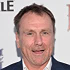 Colin Quinn به عنوان Gordon