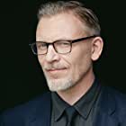 Callum Keith Rennie به عنوان Detective Halloran