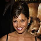 Salli Richardson-Whitfield به عنوان Zoe Neville