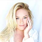 Elisabeth Röhm به عنوان Dani Wilson