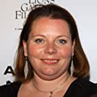 Joanna Scanlan به عنوان Cathy - Make Up Lady