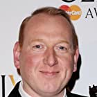 Adrian Scarborough به عنوان Hal Gallsworthy