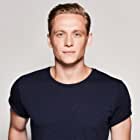 Matthias Schweighöfer به عنوان Dieter