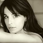 Lisa Sheridan به عنوان Kim Sweet