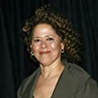 Anna Deavere Smith به عنوان Dr. Meescham