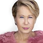 Yeardley Smith به عنوان Jackie