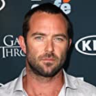 Sullivan Stapleton به عنوان Themistokles