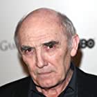 Donald Sumpter به عنوان Mabeuf