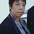 Lynne Thigpen به عنوان Mrs. Williams