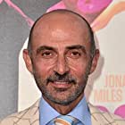 Shaun Toub به عنوان Ho Yinsen