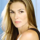 Paige Turco به عنوان Dr. Abigail Griffin