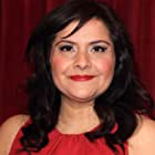 Nina Wadia به عنوان Fate Mother