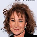 Zoë Wanamaker به عنوان Clemmy