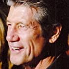 Fred Ward به عنوان John Anglin