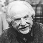 Jack Warden به عنوان Cpl. Buckley