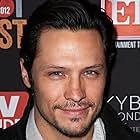 Nick Wechsler به عنوان Oliver Odell