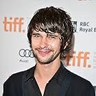 Ben Whishaw به عنوان Sam