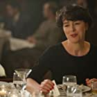 Olivia Williams به عنوان Adelle DeWitt