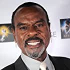 Steven Williams به عنوان Harry Sterling